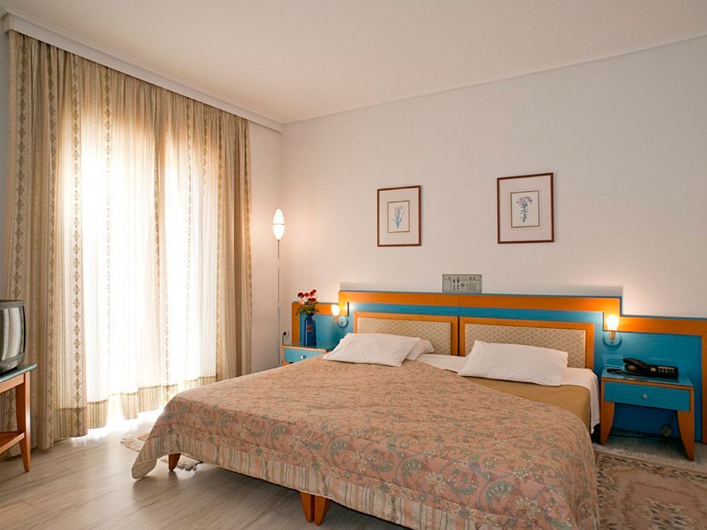 Ilianthos Village Luxury Hotel & Suites