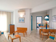 Ilianthos Village Luxury Hotel & Suites - photo 30