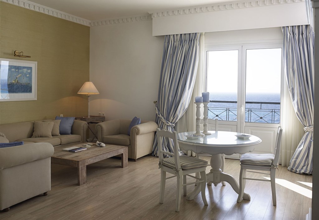 Mitsis Grand Hotel Beach Hotel: Suite