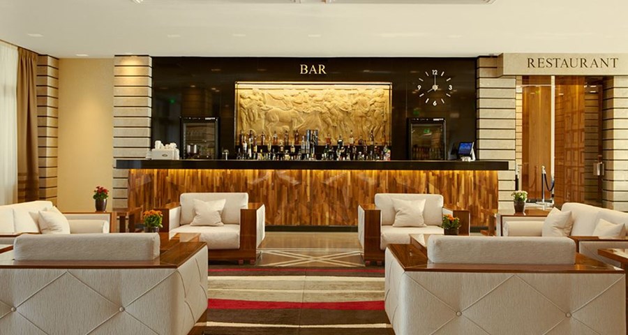 Pomegranate Wellness Spa Hotel: Artemis Main Bar