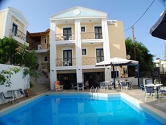 Renia Apartments: pool - photo 4