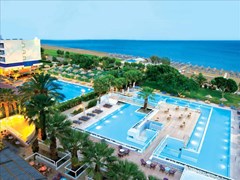 Blue Sea Beach Resort Hotel - photo 1
