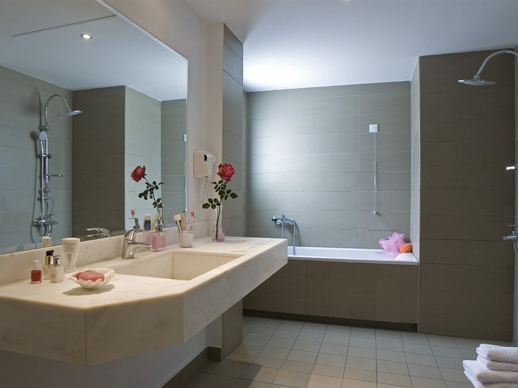 Mare Dei Suites Hotel Ionian Resort: Suite - bathroom
