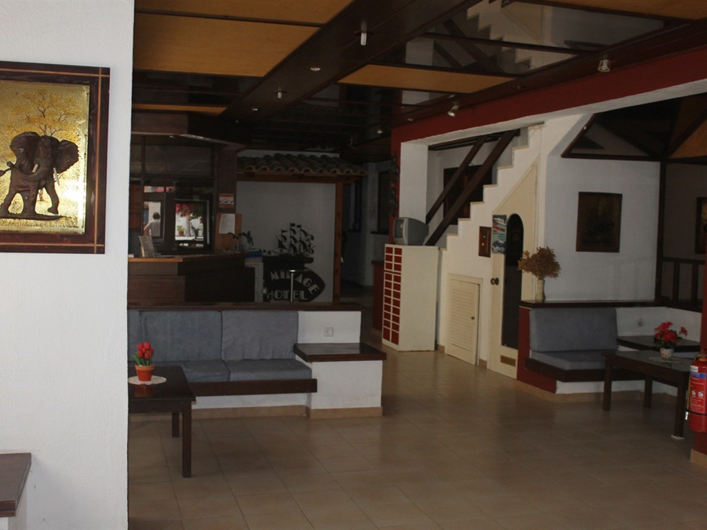 Le Mirage Hotel: Lobby