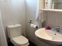 Rodian Gallery Hotel Apartments: Bathroom - photo 19