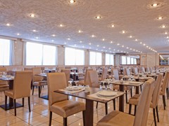 Heronissos Hotel: Restaurant - photo 8