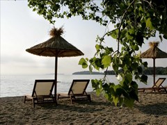 Corfu Dassia Chandris & Spa Hotel: Beach area - photo 14