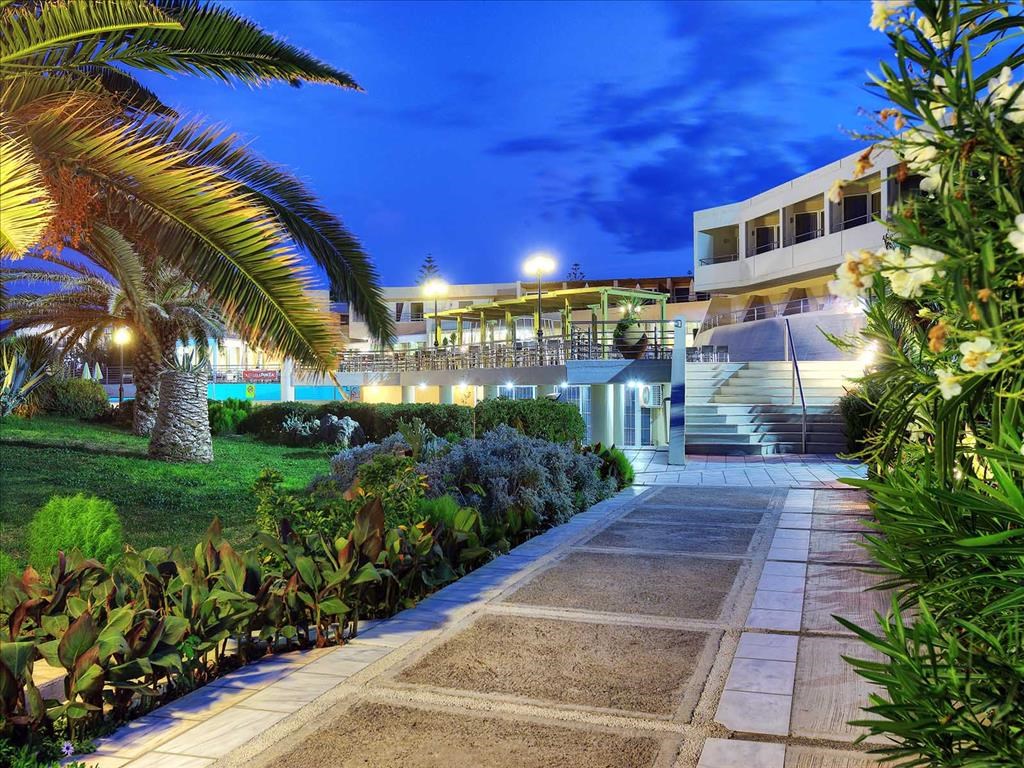 Santa Marina Resort