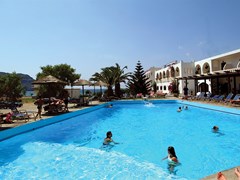 Alianthos Beach Hotel: Pool - photo 6