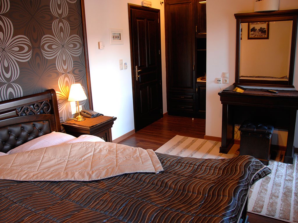 Iridanos Boutique Hotel