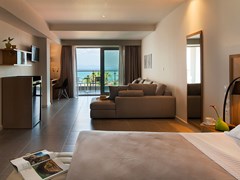 Ostria Sea Side Hotel: Suite - photo 33