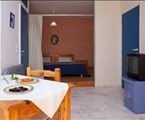 Chrysa Apartments Hotel: Triple Room