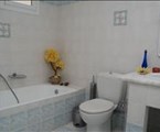 Koukounaria Aparthotel & Villa: Bathroom