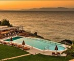 Aithrio Hotel: Pool in Niforeika Beach