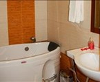 Alianthos Beach Hotel: Bathroom