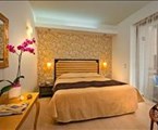 Steris Elegant Beach Hotel: Apartment Bedroom