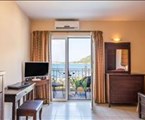 Talea Beach Hotel: Sea View
