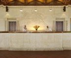 Royal Island Resort & Spa: Lobby