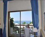 La Playa Hotel