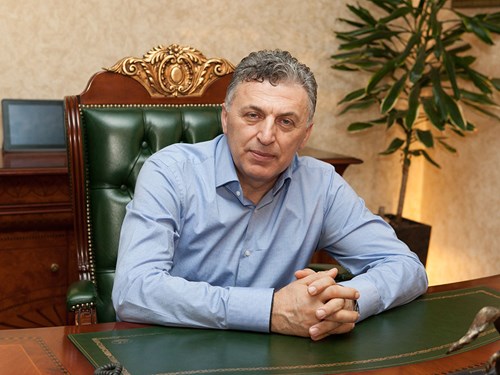 Борис Музенидис - Президент. Руководство компании