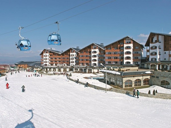 На открытии горнолыжного сезона в Банско были разыграны призы