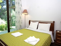 6 bedroom Villa  in Nikiti  RE0272 - photo 16