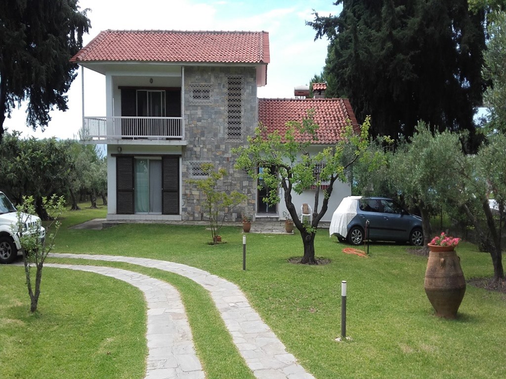 4 bedroom Villa  in Mola Kalyva  RE0671